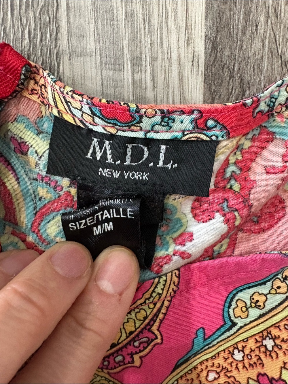 M.D.L New York Sleeveless Paisley Shift Dress in Multi Pink Medium - Picture 3 of 4